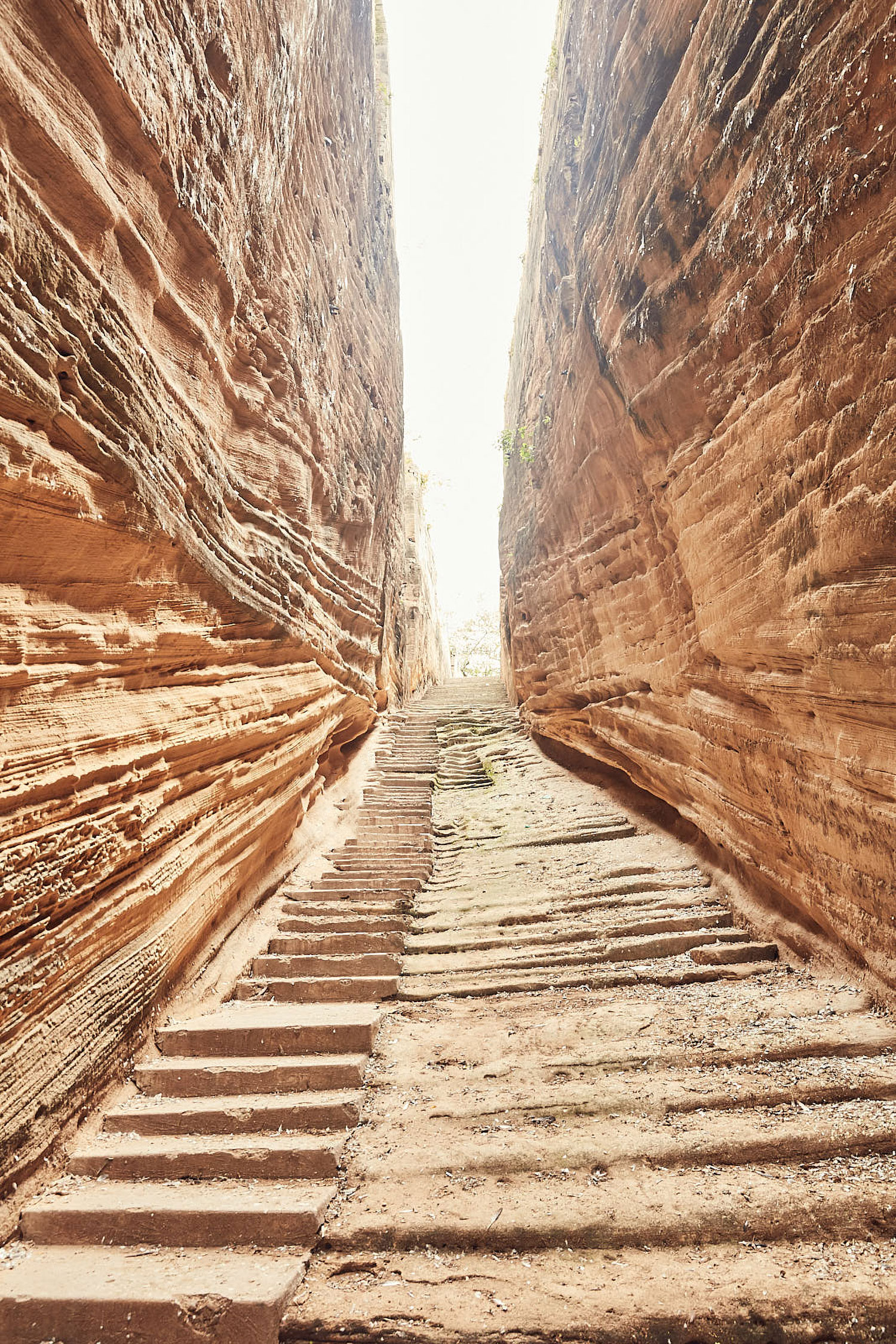 Adikadi Vav